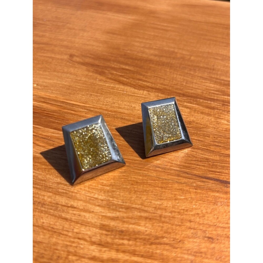 Vintage Clip On Earrings Retro Sparkle